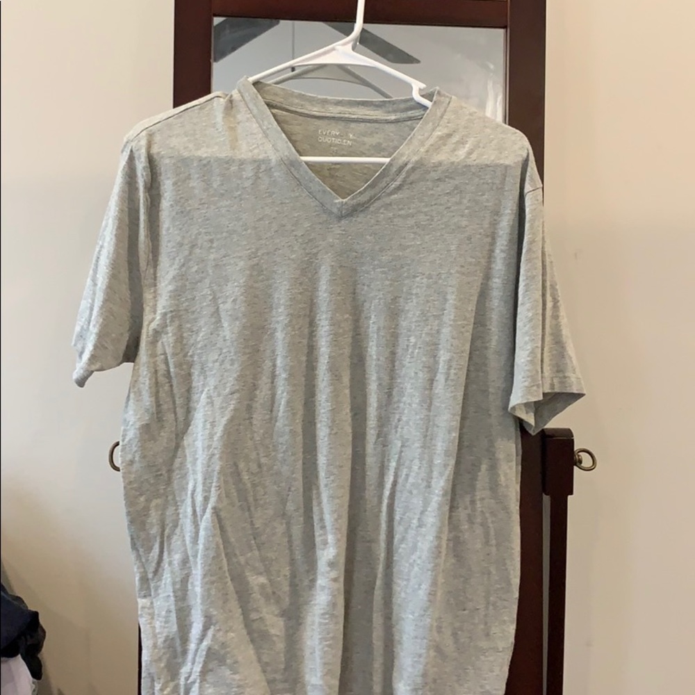 Men’s Gray V neck tee